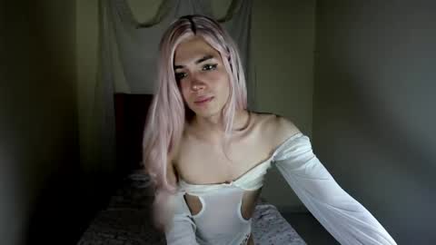 sue online show from 05-10-26, 03:23