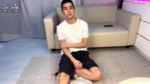 Snapshot of sue_star chatting on 12-30-24, 12:20 Emmy online show from 12-30-24, 12:20