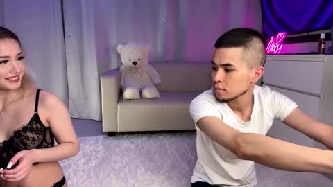 Snapshot of sue_star chatting on 09-14-25, 12:48 Emmy online show from 09-14-25, 12:48