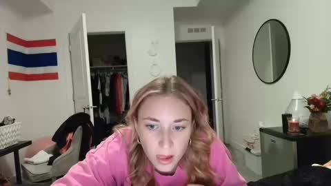 suerrab3304 online show from 10-10-25, 12:53