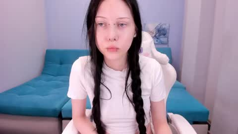 Ariana online show from 05-10-26, 03:33