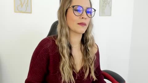Snapshot of sugar_milff chatting on 01-04-25, 02:35 sugar_milff online show from 01-04-25, 02:35