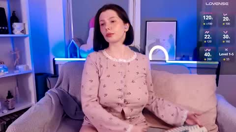 Snapshot of sugar_tomato chatting on 12-24-24, 03:26 Maria online show from 12-24-24, 03:26