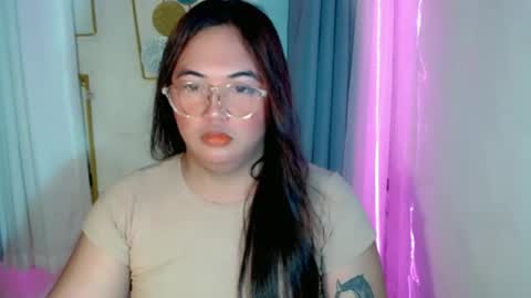 Snapshot of sugarbelle_ chatting on 05-11-26, 01:28 belle online show from 05-11-26, 01:28