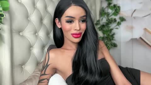 Jess online show from 10-13-25, 05:07