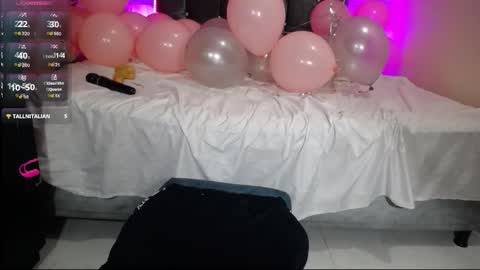 Snapshot of sugarmommy22 chatting on 02-26-26, 04:39 kira online show from 02-26-26, 04:39