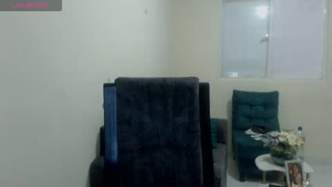 Snapshot of sugarmommy22 chatting on 06-11-26, 11:25 kira online show from 06-11-26, 11:25