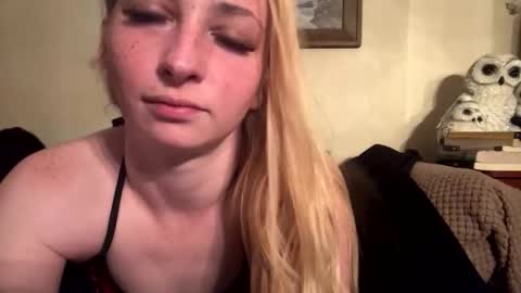 Snapshot of sugarrushxoxo chatting on 02-09-26, 05:00 sugarrushxoxo online show from 02-09-26, 05:00