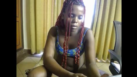 Snapshot of sugartingz chatting on 03-10-26, 06:07 Shuga online show from 03-10-26, 06:07