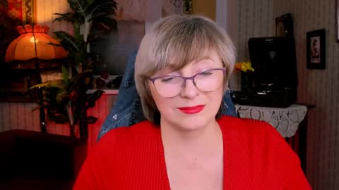 Vivien online show from 01-18-25, 06:21