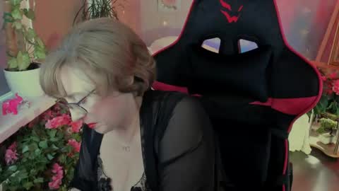 Vivien online show from 06-10-26, 03:22