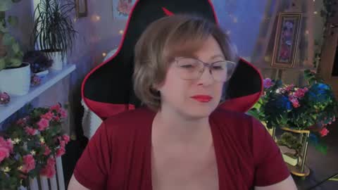 Vivien online show from 06-18-26, 02:54