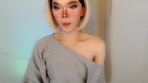 LoveSugar online show from 05-14-26, 03:08
