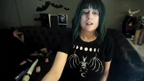 Sugary online show from 10-16-25, 04:24