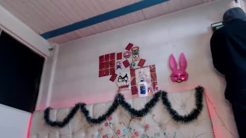 suggabrown_ online show from 12-06-24, 02:17