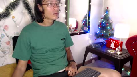 suggabrown_ online show from 12-27-24, 10:23