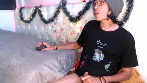 suggabrown_ online show from 01-01-25, 05:00
