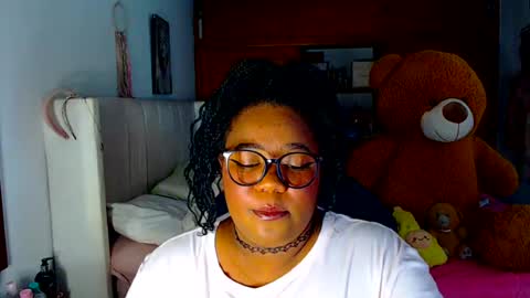 Snapshot of suggarbaby1 chatting on 07-18-26, 05:33 Cami Back in 2 hours online show from 07-18-26, 05:33