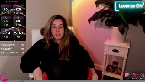 Mia online show from 10-11-25, 01:05