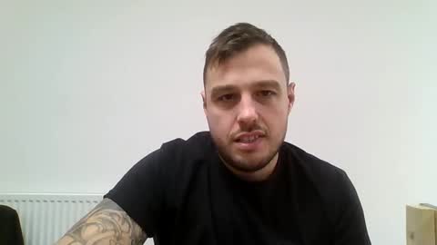 Snapshot of suggs124 chatting on 12-11-24, 02:33 suggs124 online show from 12-11-24, 02:33