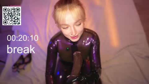 Snapshot of suk_ki chatting on 03-20-26, 07:02 Lika ginger Jessy blond online show from 03-20-26, 07:02