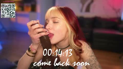 Lika ginger  Jessy blond   online show from 05-11-26, 03:01