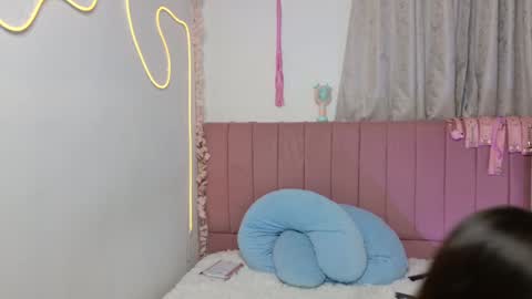 sukilove18 online show from 09-25-25, 12:03