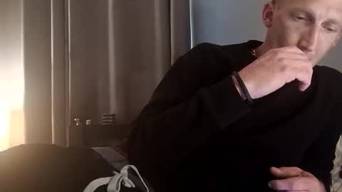 sullyp1987 online show from 04-29-26, 07:53