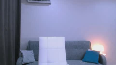 Snapshot of summer_finn chatting on 10-17-25, 11:46 Christina online show from 10-17-25, 11:46