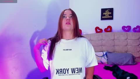 summer_girls01 online show from 01-08-26, 03:09