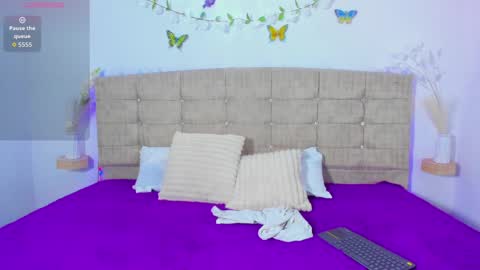 summer_girls01 online show from 03-25-26, 08:26