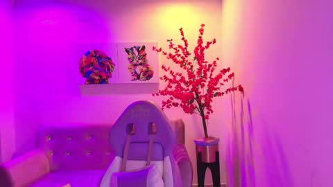 summer_miller online show from 04-29-26, 11:36