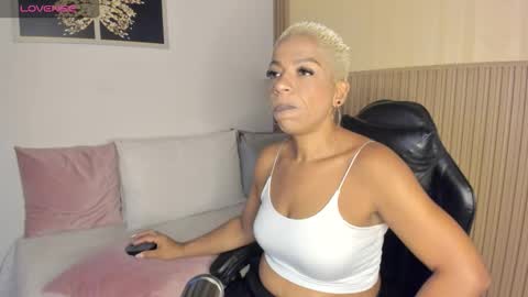 Summer online show from 10-19-25, 01:34