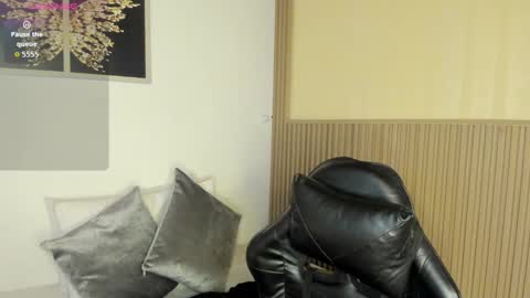 Snapshot of summer_night_ chatting on 02-12-26, 11:27 Summer online show from 02-12-26, 11:27