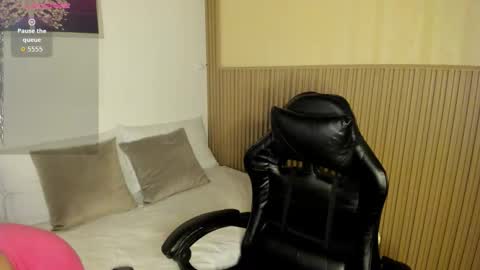 Snapshot of summer_night_ chatting on 03-10-26, 11:48 Summer online show from 03-10-26, 11:48