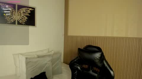 Snapshot of summer_night_ chatting on 05-07-26, 11:37 Summer online show from 05-07-26, 11:37