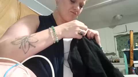 Snapshot of summerdivine69 chatting on 10-12-25, 07:29 Summer Divine online show from 10-12-25, 07:29