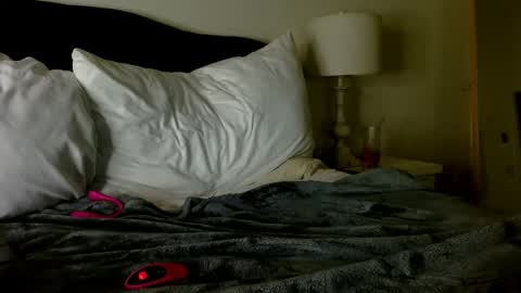 Amber online show from 02-11-25, 02:57