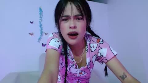 Snapshot of summerpurple chatting on 02-14-26, 09:39 SUMMER online show from 02-14-26, 09:39