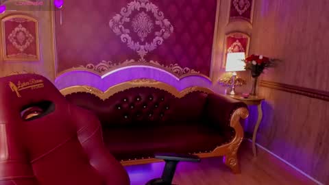       -  - online show from 02-19-25, 09:39