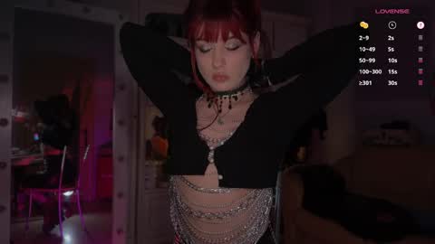 Snapshot of sun_for_you chatting on 04-08-26, 06:52 Miss Nelly online show from 04-08-26, 06:52