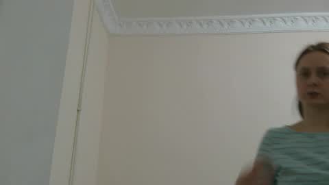 Snapshot of sun_sparkle chatting on 02-24-26, 07:34 Olivia online show from 02-24-26, 07:34