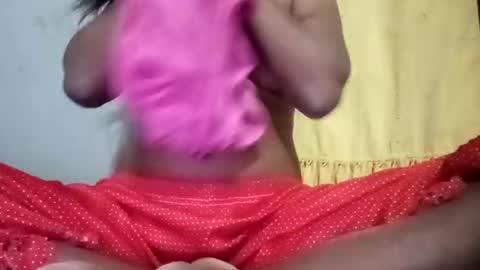 sunali_jain03 online show from 04-25-26, 09:45