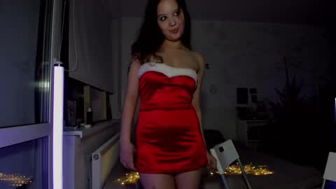 Snapshot of sunlovedamily chatting on 12-25-24, 11:20 Amy online show from 12-25-24, 11:20
