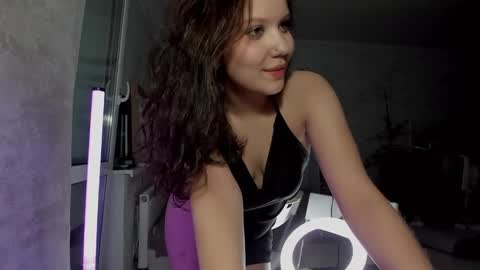 Snapshot of sunlovedamily chatting on 01-24-25, 10:30 Amy online show from 01-24-25, 10:30