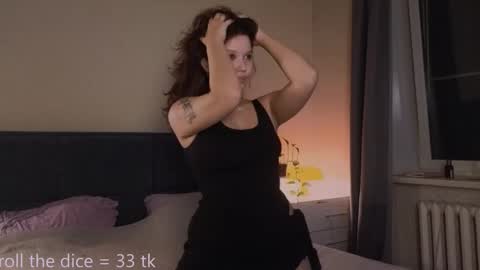 Snapshot of sunlovedamily chatting on 09-12-25, 06:19 Amy online show from 09-12-25, 06:19