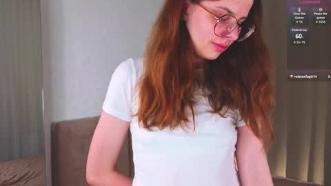 Snapshot of sunnfay chatting on 09-14-25, 03:11 Becky online show from 09-14-25, 03:11