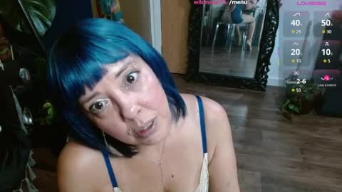 Snapshot of sunni_hottie chatting on 05-10-26, 02:39 Sunni Knight online show from 05-10-26, 02:39