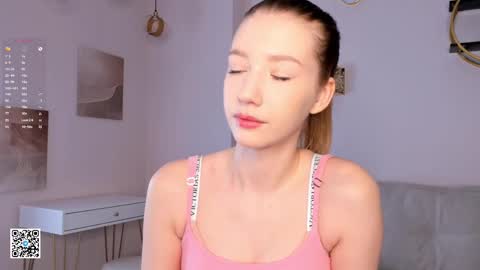 Snapshot of sunnmoonn chatting on 03-03-25, 11:22 Lily online show from 03-03-25, 11:22