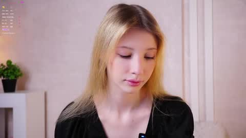 Lily online show from 06-07-26, 03:16